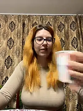 NadiraNoor online show from February 1, 2025, 11:21 am