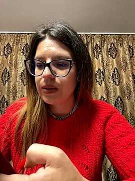 NadiraNoor online show from October 5, 2025, 7:48 pm