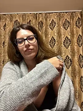 NadiraNoor online show from March 12, 2025, 9:56 pm