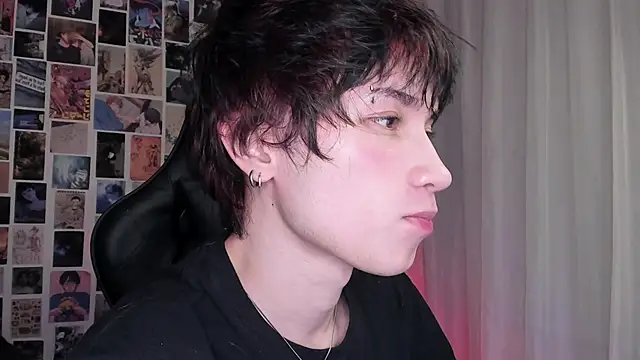 liamelf online show from October 17, 2025, 5:55 am