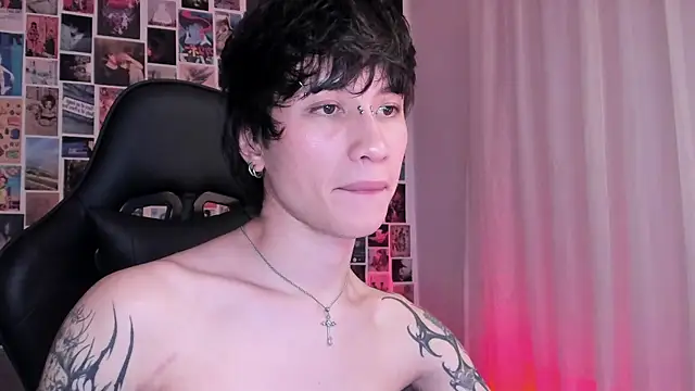 liamelf online show from January 19, 2025, 8:07 am