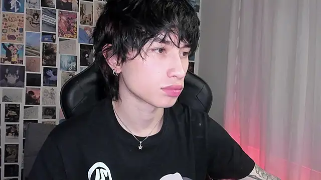 liamelf online show from September 24, 2025, 7:04 am