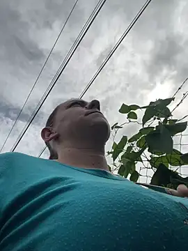 Chanel 87xxx online show from April 17, 2026, 7:49 pm