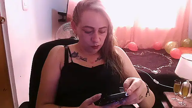 Snapshot of Chanel_87xxx chatting on July 24, 2026, 10:28 pm Chanel 87xxx online show from July 24, 2026, 10:28 pm
