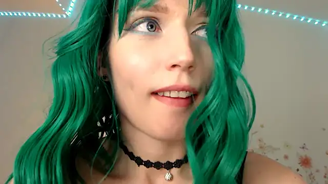 Poisson Eva online show from March 18, 2025, 10:15 pm