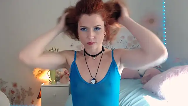 Snapshot of Poisson_Eva chatting on June 9, 2026, 11:28 pm Poisson Eva online show from June 9, 2026, 11:28 pm