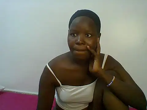 Snapshot of Creamy_Hotpussy25 chatting on July 21, 2026, 1:56 pm Creamy Hotpussy25 online show from July 21, 2026, 1:56 pm