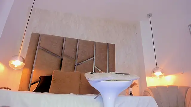 Snapshot of Martinaa_Jones_ chatting on January 12, 2026, 12:45 pm Martinaa Jones online show from January 12, 2026, 12:45 pm