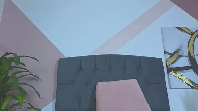 mailin18 online show from November 28, 2025, 10:21 pm