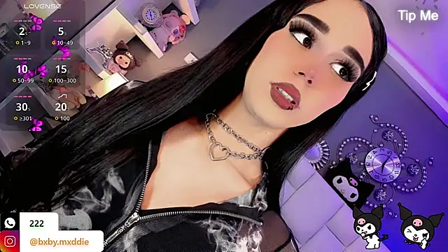 kimMaddiee online show from September 24, 2025, 5:58 am