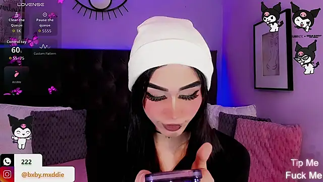 kimMaddiee online show from October 12, 2025, 5:53 am