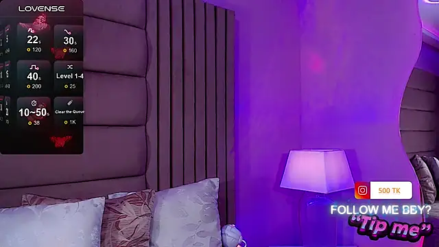 kimMaddiee online show from December 22, 2024, 8:47 pm