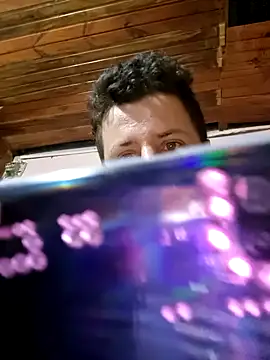 TusOjitosClaros69 online show from January 31, 2025, 1:12 pm