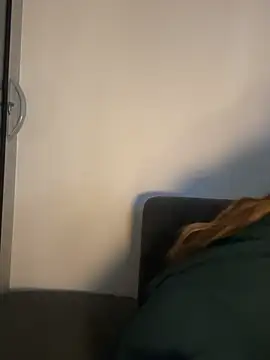 EmiliaCatalina online show from March 10, 2026, 11:20 pm