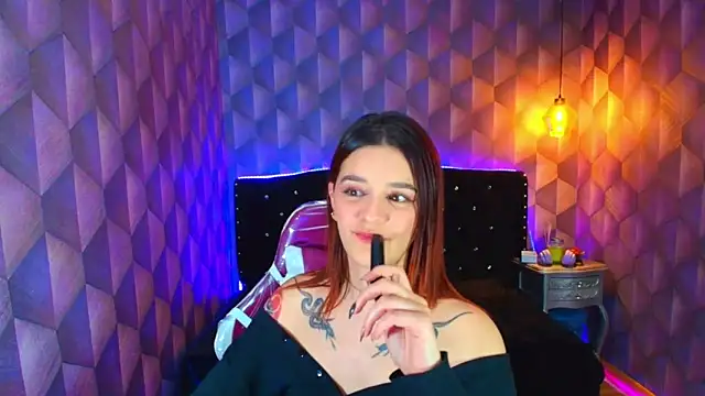 Snapshot of LiaHarryis chatting on December 19, 2025, 6:43 pm LiaHarryis online show from December 19, 2025, 6:43 pm