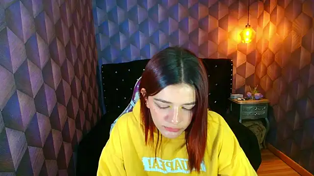 LiaHarryis online show from November 28, 2025, 7:14 pm