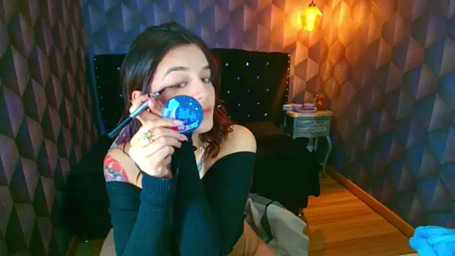 LiaHarryis online show from March 27, 2026, 6:53 pm