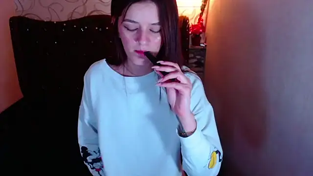 LiaHarryis online show from March 12, 2025, 6:40 am