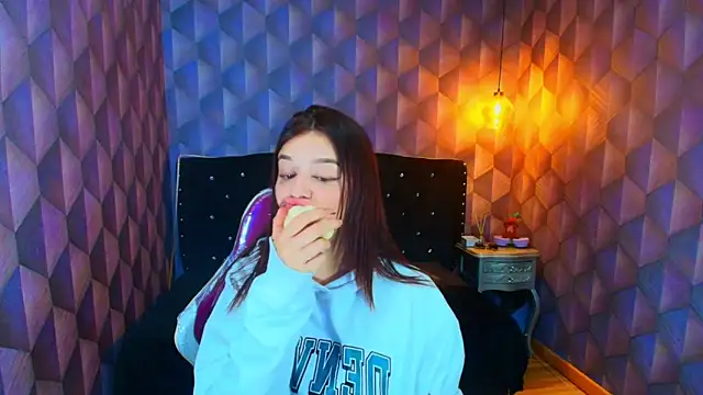 Snapshot of LiaHarryis chatting on February 25, 2026, 6:19 pm LiaHarryis online show from February 25, 2026, 6:19 pm