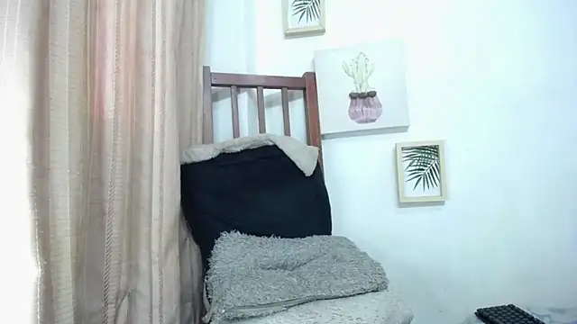 candyladyboy online show from February 6, 2025, 9:49 pm