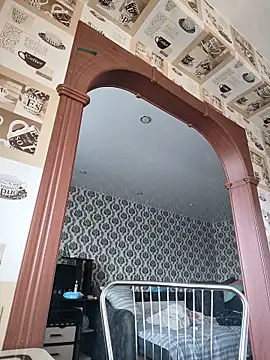 Lady nice cat online show from March 24, 2026, 2:33 am