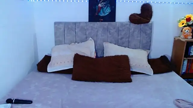 Snapshot of JossieGrey chatting on October 17, 2025, 3:32 am JossieGrey online show from October 17, 2025, 3:32 am