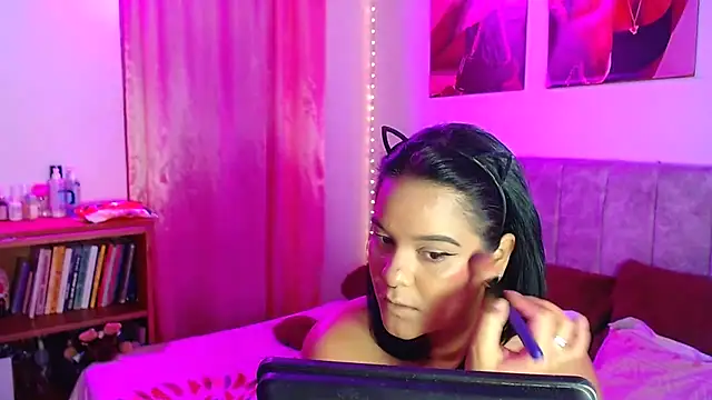 Snapshot of JossieGrey chatting on February 12, 2025, 11:07 am JossieGrey online show from February 12, 2025, 11:07 am