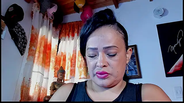 seleneh online show from September 26, 2025, 8:16 pm