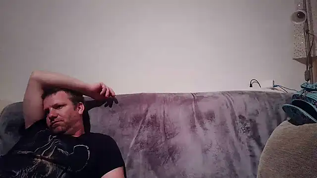 LauraBaby online show from March 13, 2025, 8:11 pm