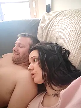 LauraBaby online show from March 22, 2025, 1:52 pm