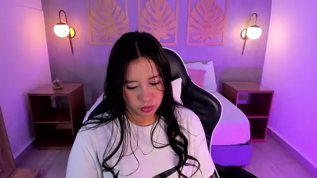 Snapshot of majo_rosse_ chatting on September 15, 2025, 7:03 pm majo rosse online show from September 15, 2025, 7:03 pm