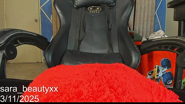 SARA BEAUTYXX online show from November 3, 2025, 3:15 pm