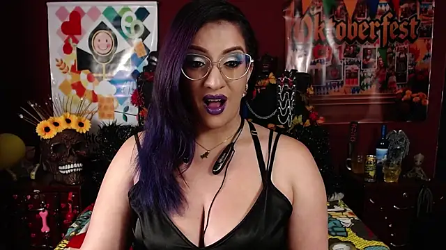 andreafetishx online show from September 29, 2025, 3:35 am