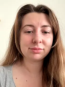 curvyflawless online show from November 27, 2025, 7:42 am