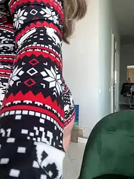 curvyflawless online show from February 28, 2025, 12:42 pm