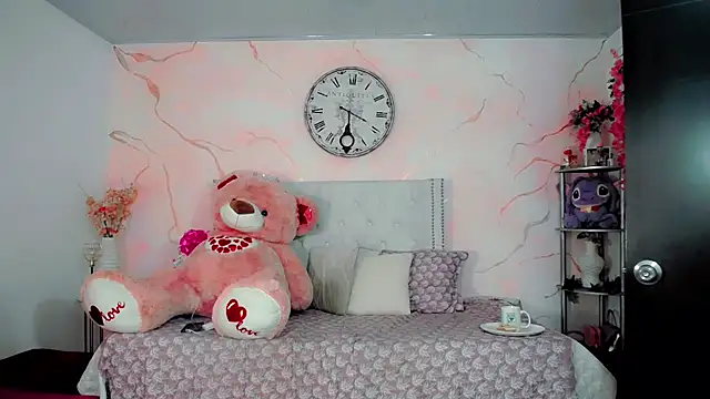 maria camilacms online show from February 16, 2026, 6:06 pm