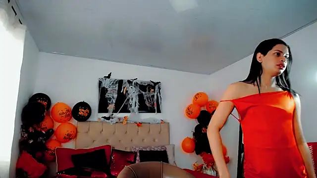 maria camilacms online show from October 13, 2025, 5:47 pm