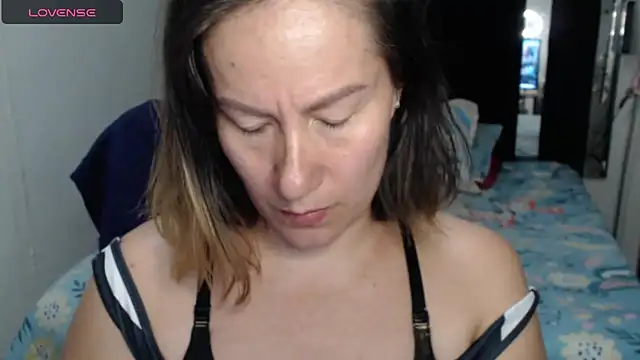 CATRINA-83 online show from April 18, 2026, 5:48 pm