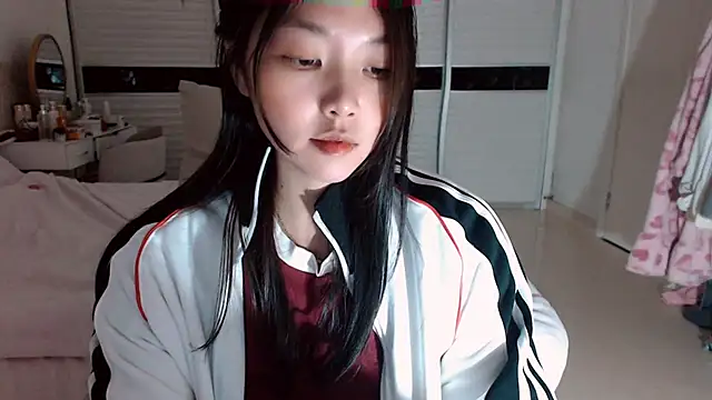 Snapshot of -Lucky_Girl chatting on January 18, 2026, 2:20 pm -Lucky Girl online show from January 18, 2026, 2:20 pm