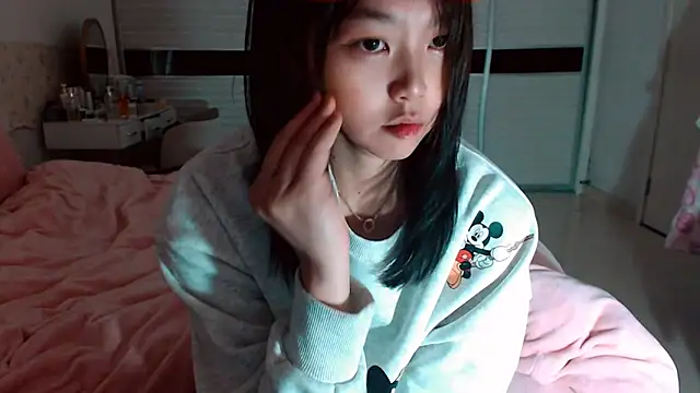 Snapshot of -Lucky_Girl chatting on March 1, 2026, 2:22 am -Lucky Girl online show from March 1, 2026, 2:22 am