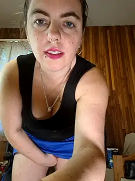 Jassiundich2 online show from April 4, 2026, 8:10 am