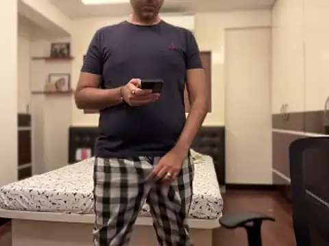 immog727 online show from February 25, 2025, 5:30 pm