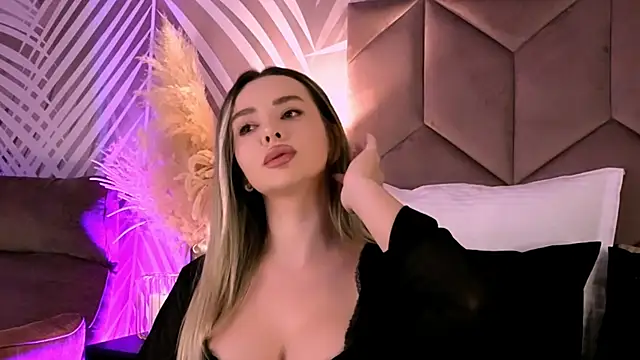 KatyaBelle online show from October 20, 2025, 7:25 pm