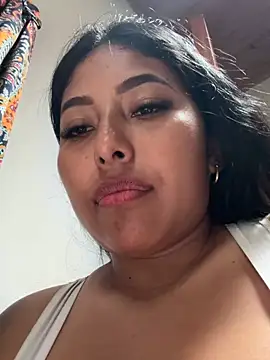 emmyjhonson07 online show from April 5, 2026, 2:02 pm