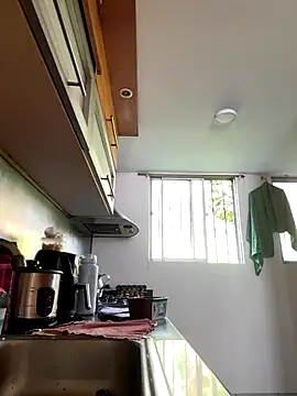 emmyjhonson07 online show from October 6, 2025, 2:29 pm