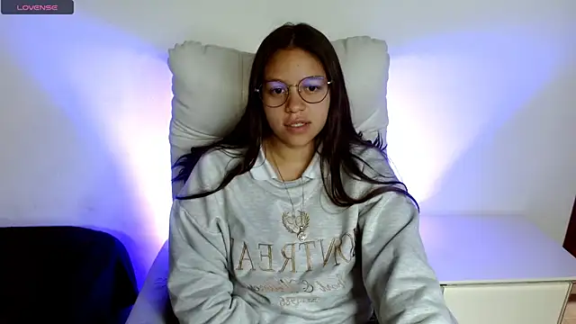 SamanthaRoldaan online show from March 18, 2025, 4:39 pm