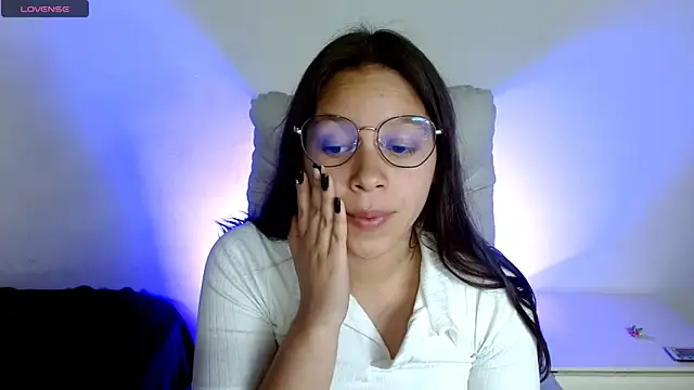 SamanthaRoldaan online show from March 19, 2025, 7:38 pm