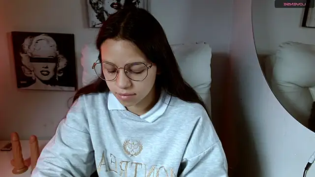 SamanthaRoldaan online show from September 19, 2025, 2:21 pm