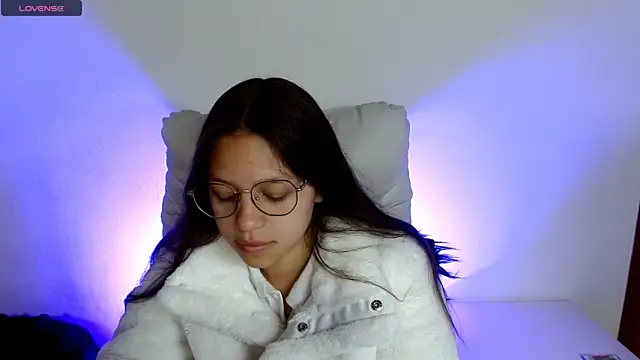 SamanthaRoldaan online show from March 19, 2025, 1:29 pm