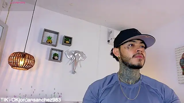 Snapshot of JordanSmiith_ chatting on February 5, 2026, 10:16 pm JordanSmiith online show from February 5, 2026, 10:16 pm